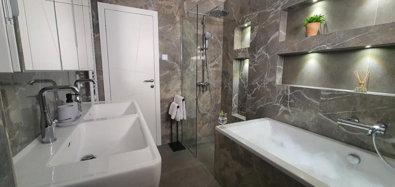 Aquamarine Deluxe Apartment 두브로브니크 외부 사진